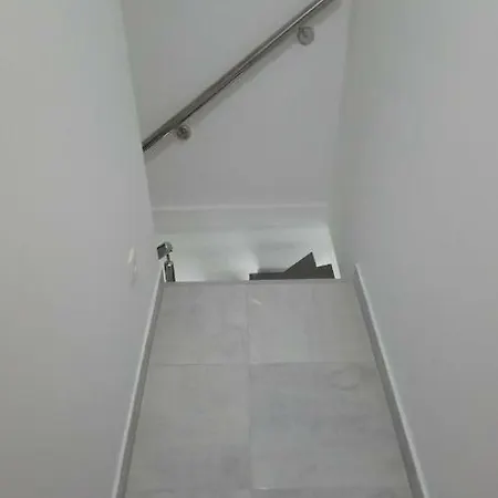 아파트 Apartman Sanja